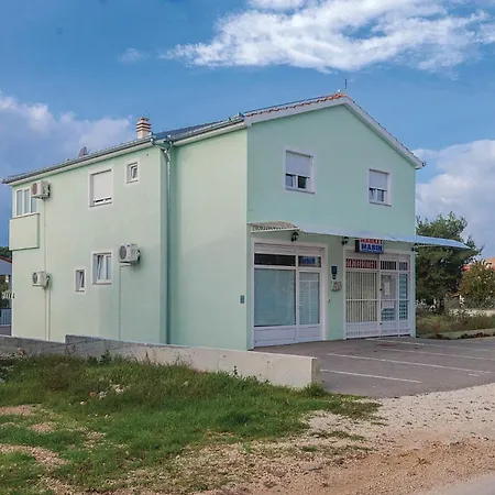 Cozy In Biograd With Wifi