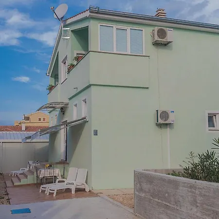 Cozy In Biograd With Wifi * Biograd Na Moru